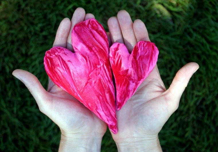 Velvet Essence lavender heart sachets